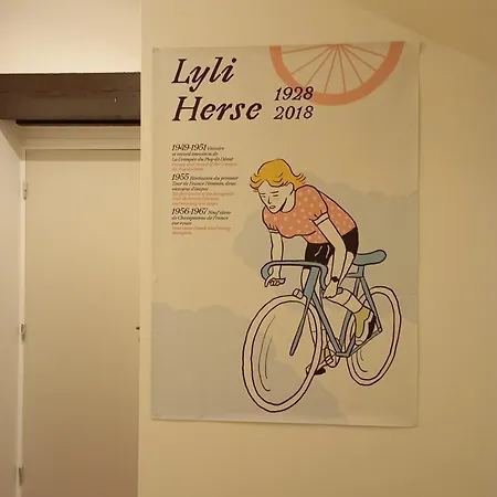 D'hote Odile Et Les Cycleux Docelles