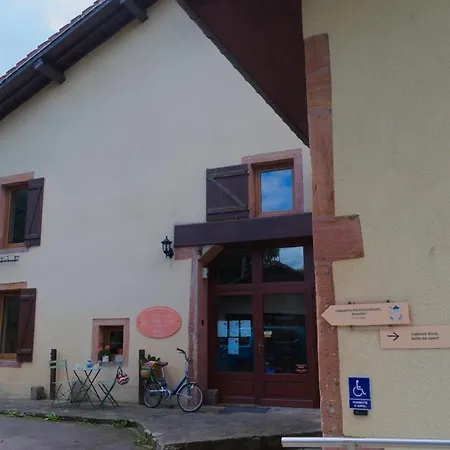 D'hote Odile Et Les Cycleux Lily Bed & Breakfast 3*