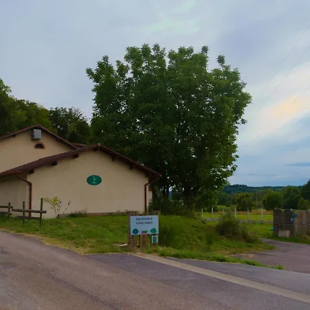 D'hote Odile Et Les Cycleux Lily Bed & Breakfast 3*